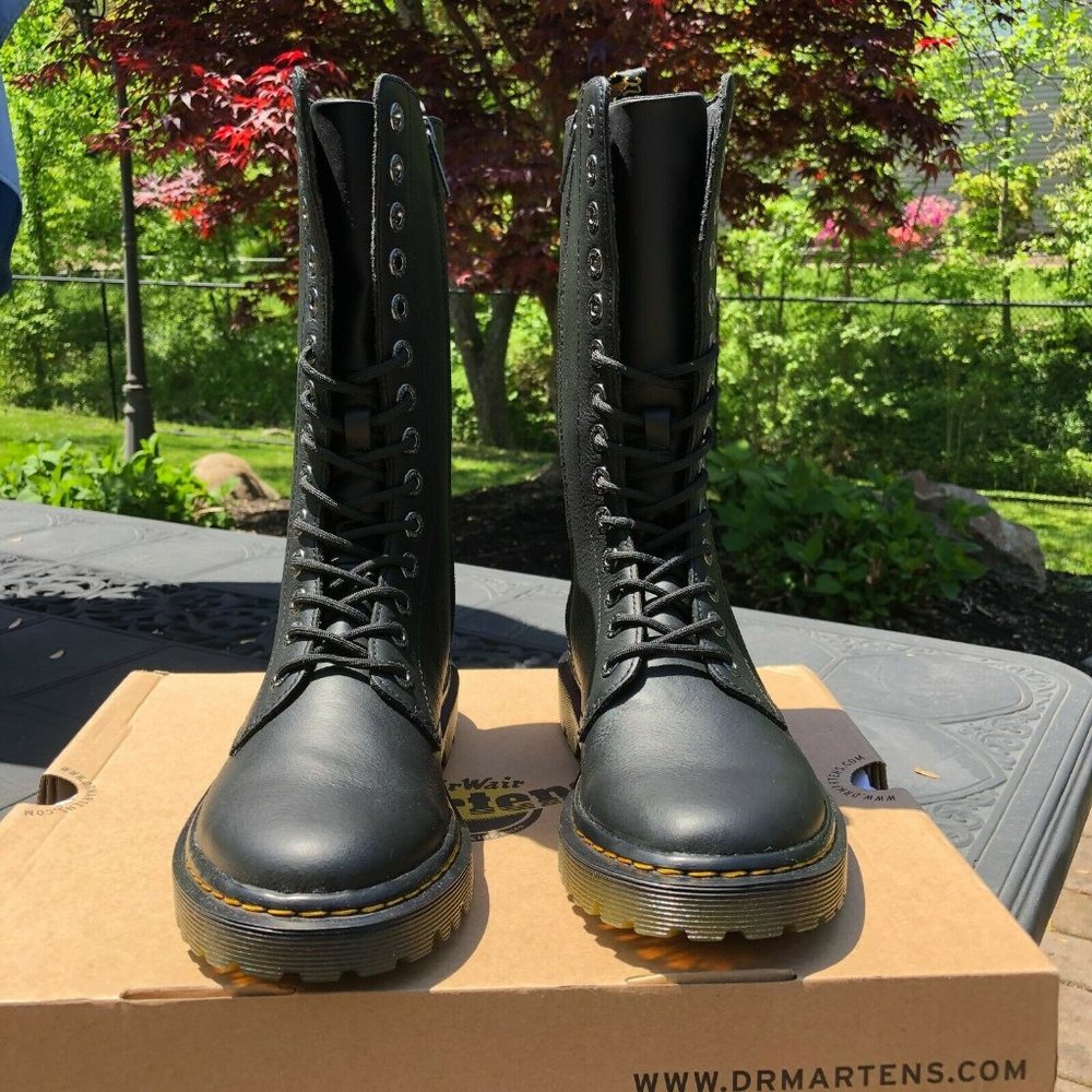 Dr. Martens Luana 14-eye Side-Zip Boot LAST ONE - Picture 7 of 13